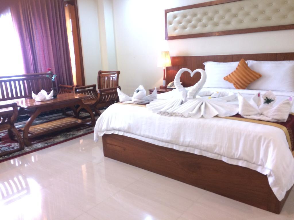 Huang Ting Hotel 프놈펜 외부 사진
