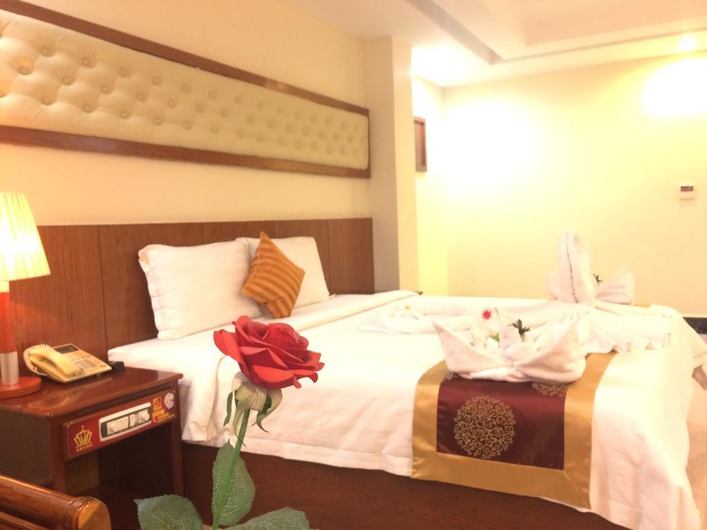 Huang Ting Hotel 프놈펜 외부 사진